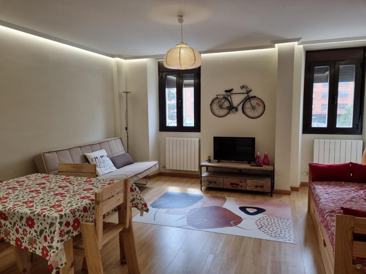 Pilgrim Apartment Burgos Ngoại thất bức ảnh
